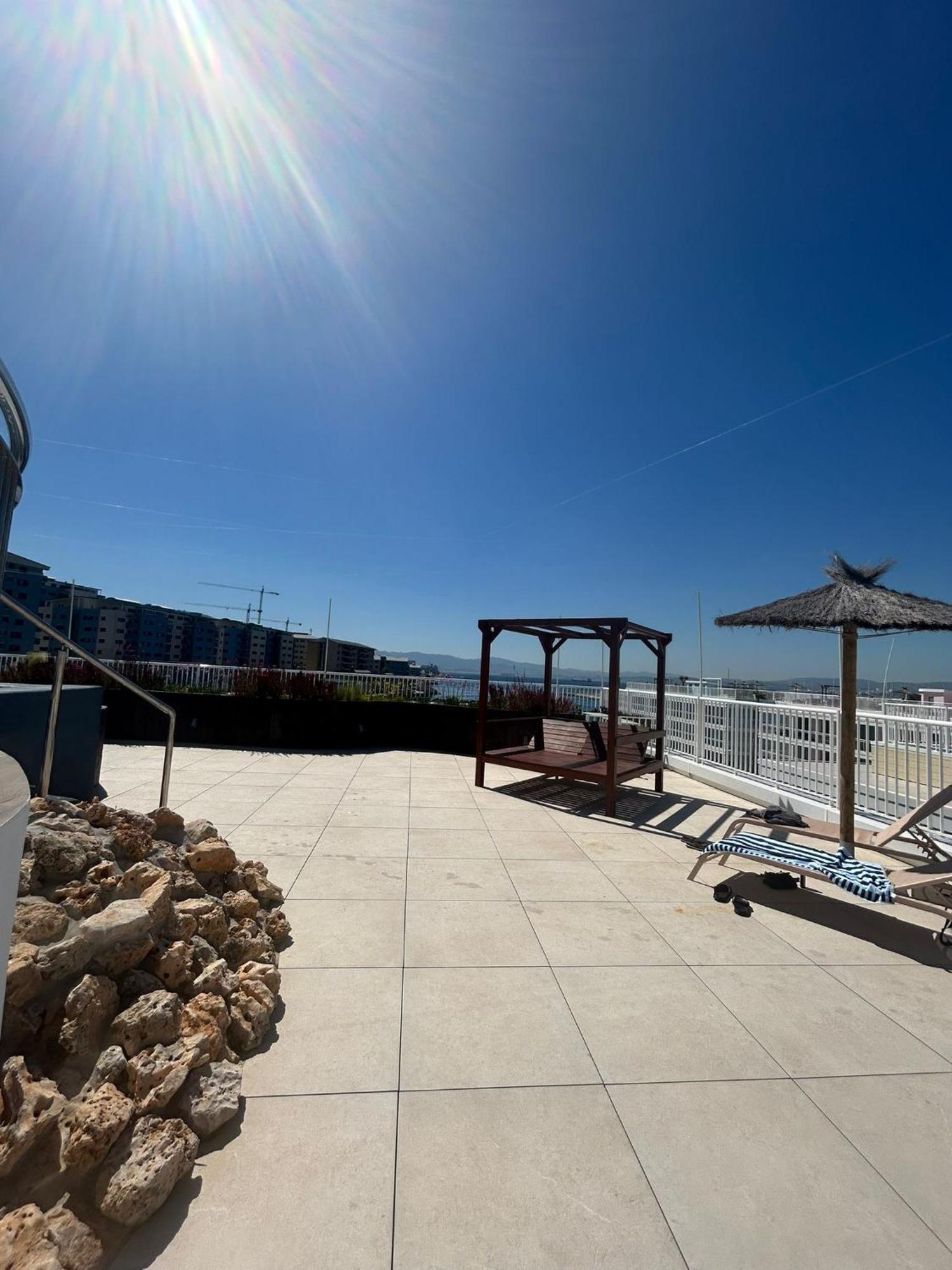 Marina Club Luxury Private Studio With Pool And Incredible Views Γιβραλτάρ Εξωτερικό φωτογραφία