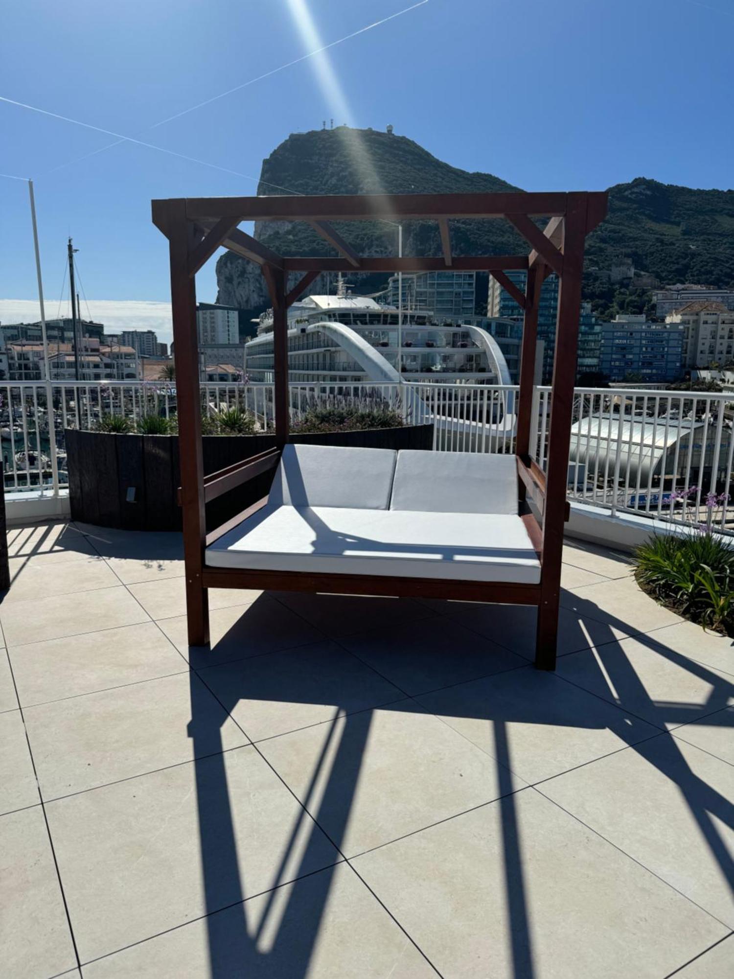 Marina Club Luxury Private Studio With Pool And Incredible Views Γιβραλτάρ Εξωτερικό φωτογραφία